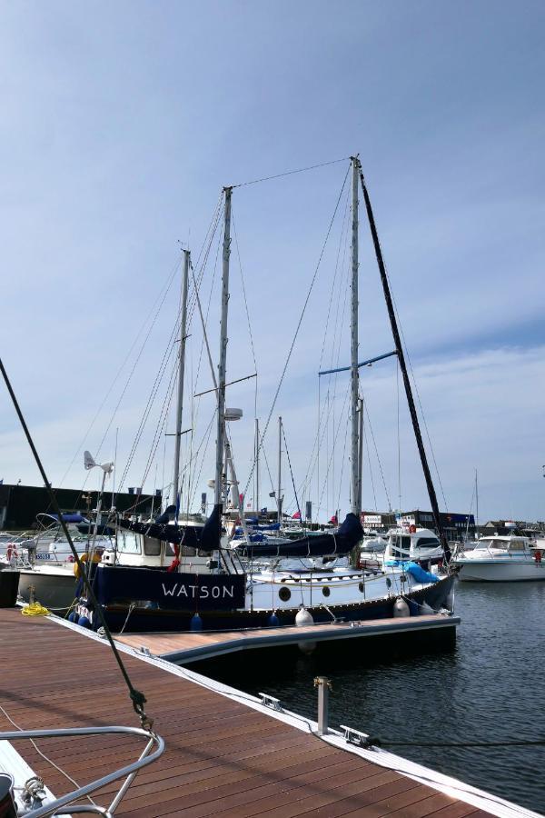 Hotel Bateau Watson Accueillant & Chaleureux Ouistreham Exterior foto